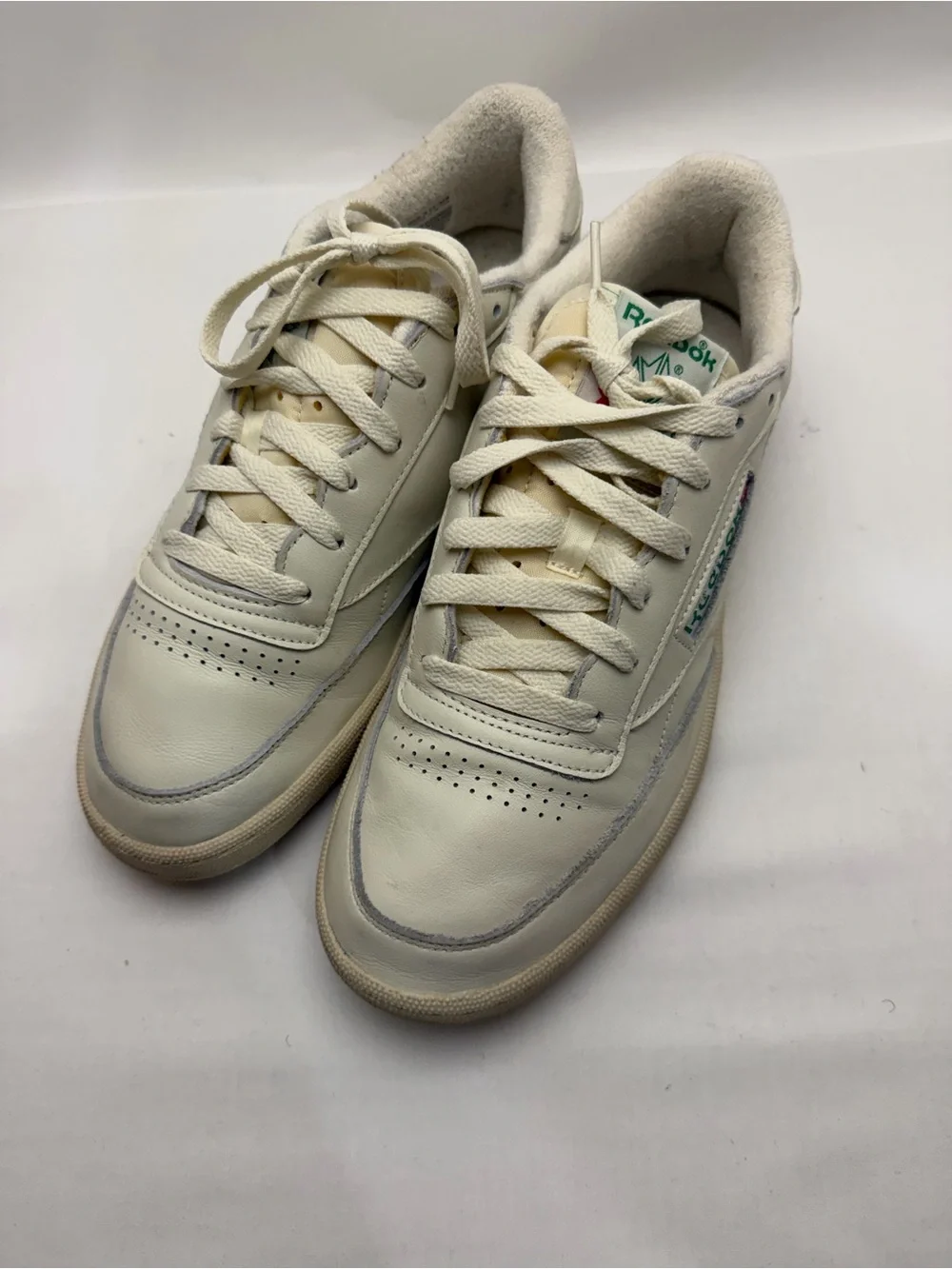 Reebok Mens Club C Off-White Low-Top Sneakers